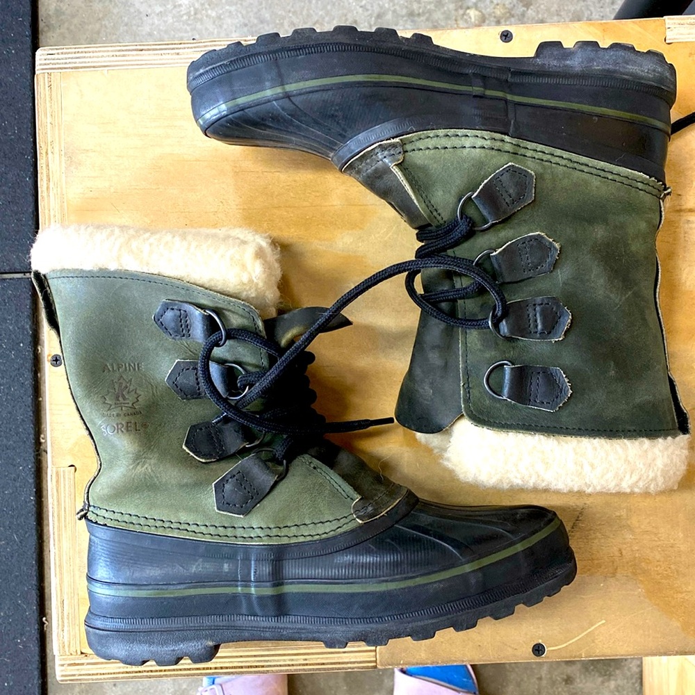 Vintage Sorel snow boots women’s size 8